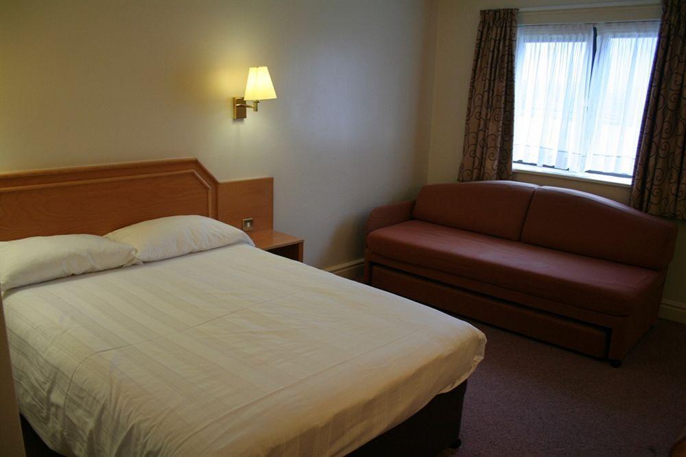 Days Inn Kendal - Killington Lake Zewnętrze zdjęcie