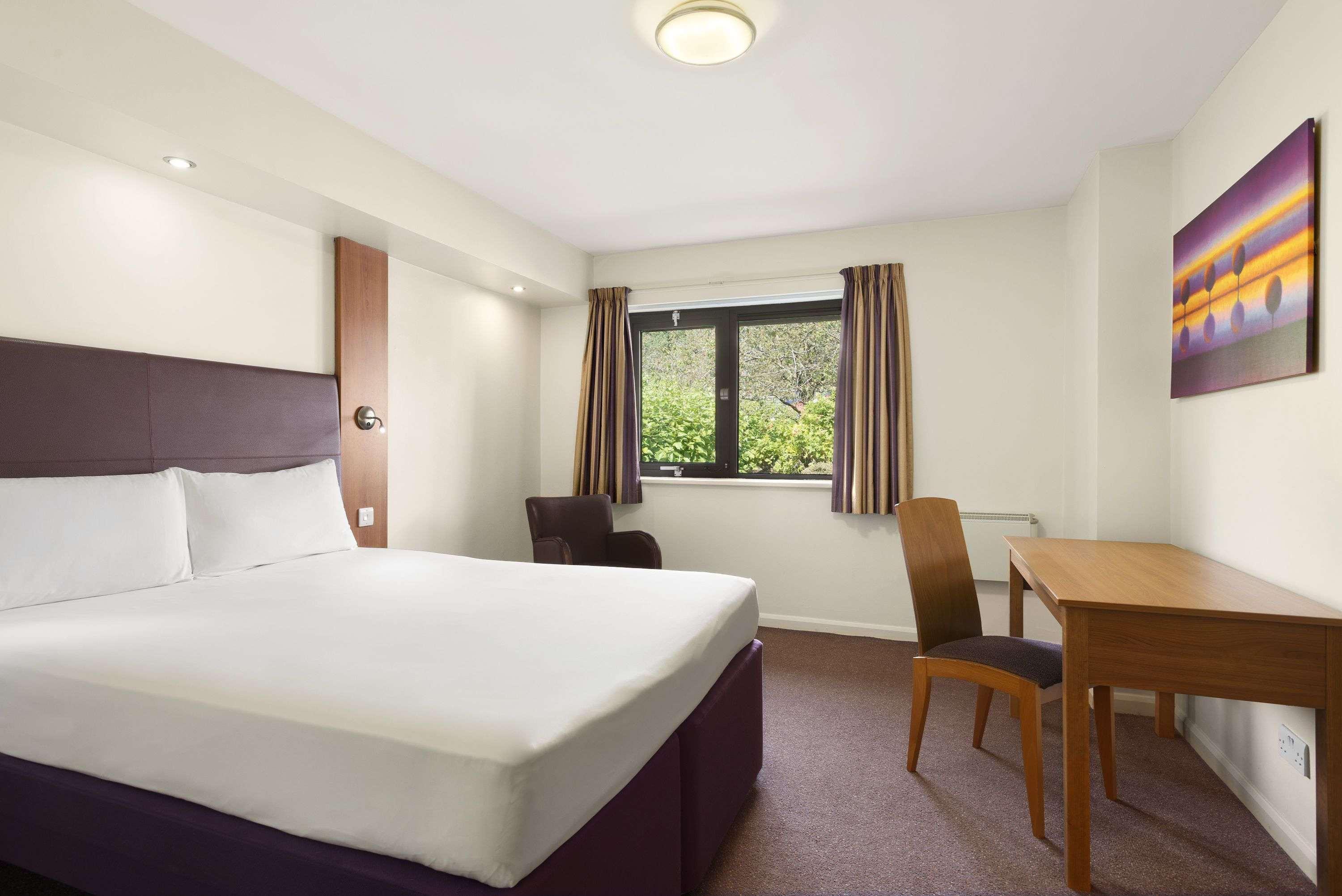 Days Inn Kendal - Killington Lake Zewnętrze zdjęcie