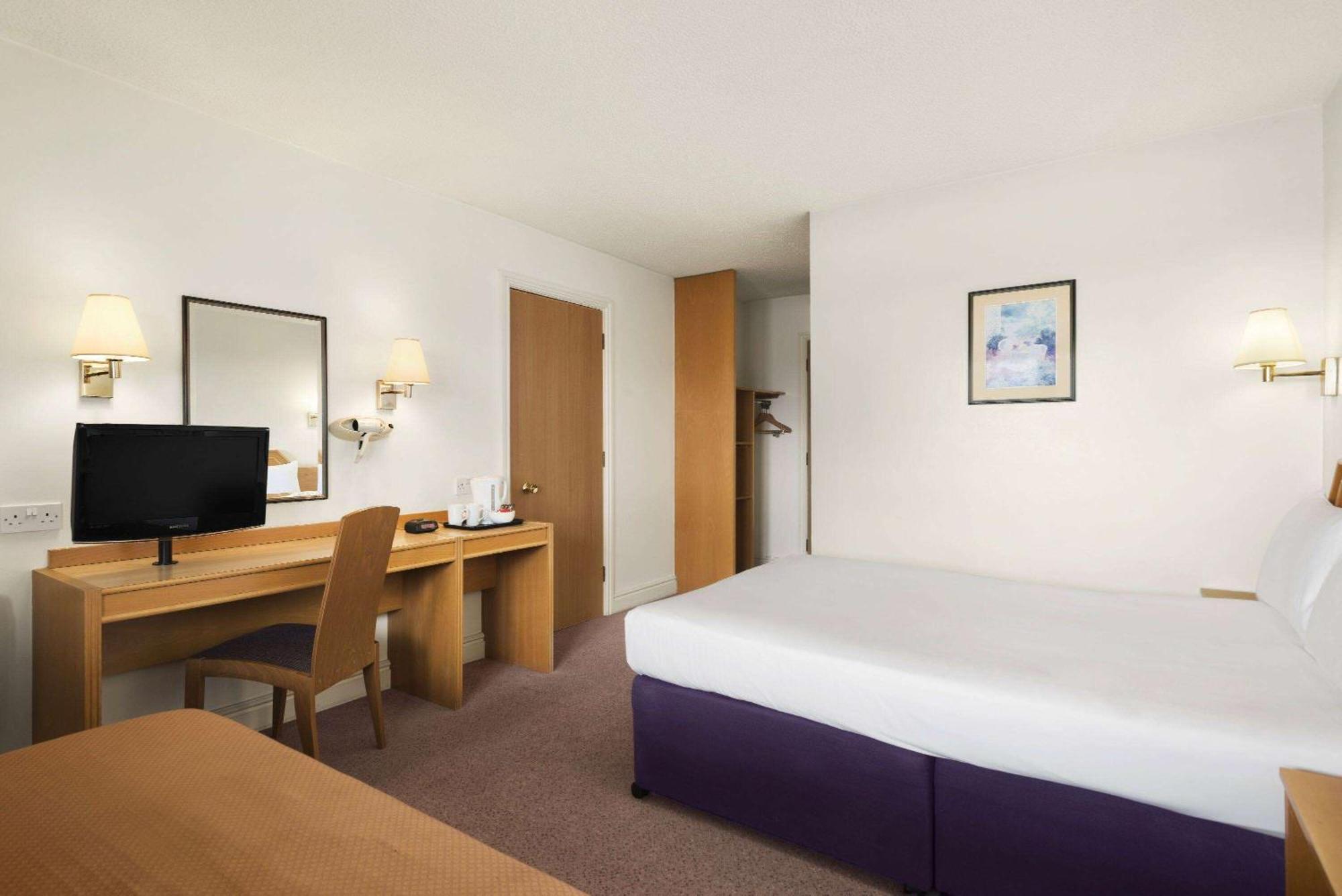 Days Inn Kendal - Killington Lake Zewnętrze zdjęcie
